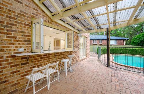 Baulkham Hills House | Baulkham Hills 4BR with Pool