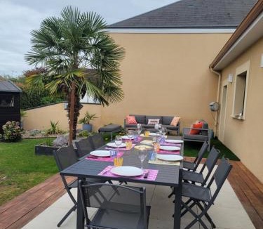 La Bazoge Bed & Breakfast | Baune