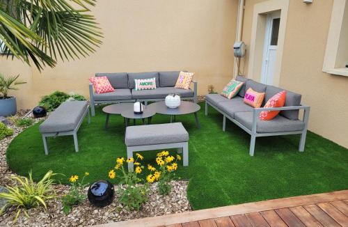 La Bazoge Bed & Breakfast | Baune