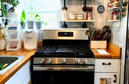 Boerne Cabin | Bavarian Cabin @ HomeAway Ranch & Noah Animal Sanctuary