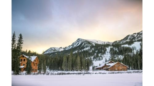 Taos Ski Valley House | Bavarian Chalet 1