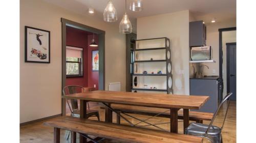 Taos Ski Valley House | Bavarian Chalet 1