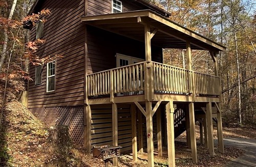 Sautee Nacoochee Cabin | Bavarian Hideaway 44