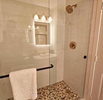 Shepherdstown Hotel | Bavarian Inn