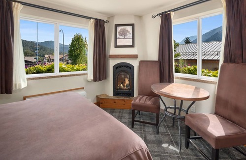 Leavenworth Hotel | Bavarian Lodge