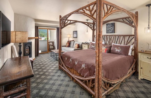Leavenworth Hotel | Bavarian Lodge