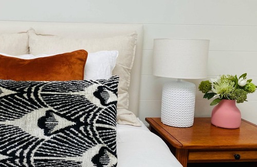 Termeil Hostel | Bawley Grove Summary: