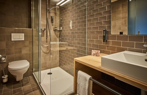 Visp Hotel | Baxter Hotel