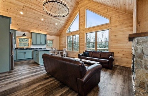 Rangeley Plantation House | Baxter's Hideout | Snowmobile & ATV Access