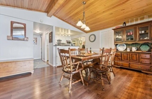 Colpoys Bay House | Bay And Birch | WATERFRONT + Dock