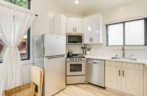 Pinole Apartment | Bay Area Apt w/Patio: Near Parks & Hiking!