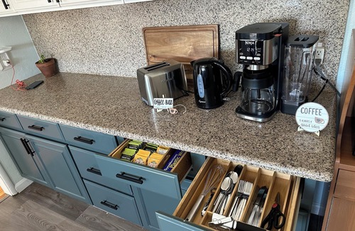 Hayward House | Bay area Gateway near bart train with big front and back yard