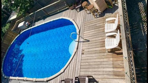 Town Bank House | Bay Beach Bungalow