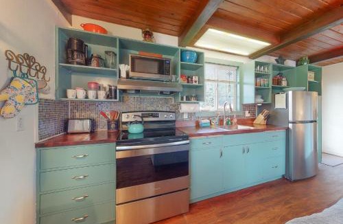 Winchester Bay Apartment | Bay Bliss #2