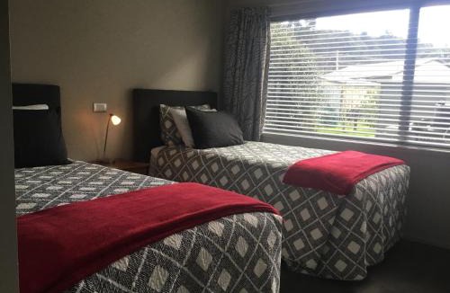 Cooks Beach Apartment | Bay Breeze Accommodation