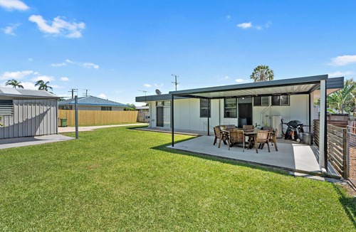 Deception Bay House | Bay Breeze