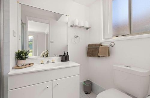 Callala Bay House | Bay Breeze Cottage