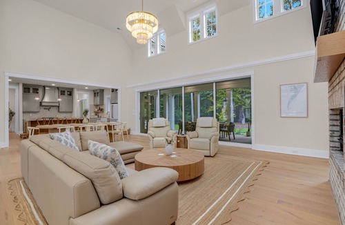 Cape Charles House | Bay Breeze Retreat | Luxury Bay Creek 6BR w/Hot Tub, Golf Carts, Golf, Pools & Private Beach