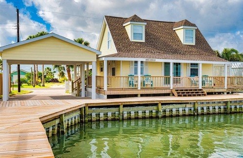 Rockport Cottage | Bay Cottage by Miss Kitty’s