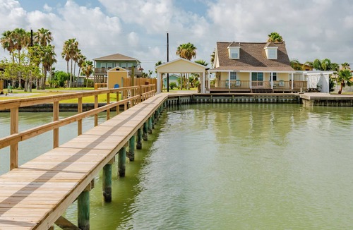 Rockport Cottage | Bay Cottage by Miss Kitty’s