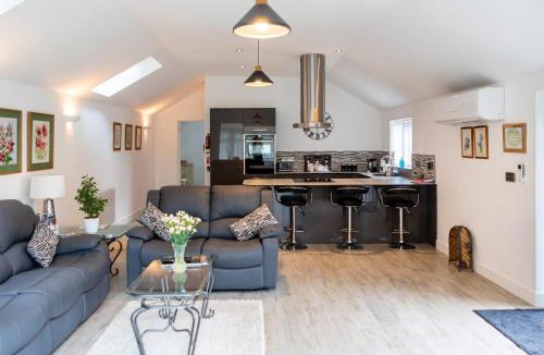 Boughton House | Bay Cottage