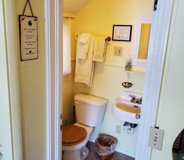 Adelma Beach House | Bay Cottage