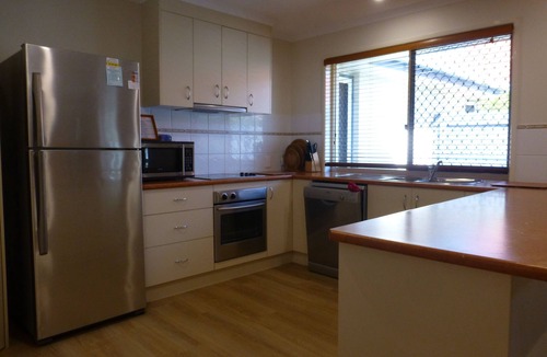 Urangan House | Bay Dream - Hervey Bay