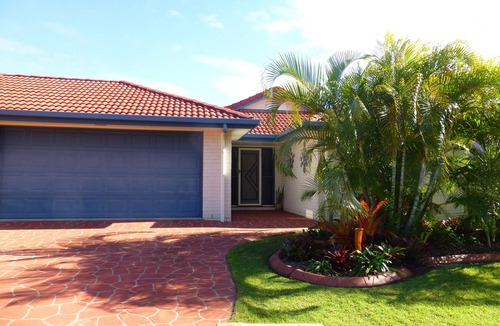Urangan House | Bay Dream - Hervey Bay