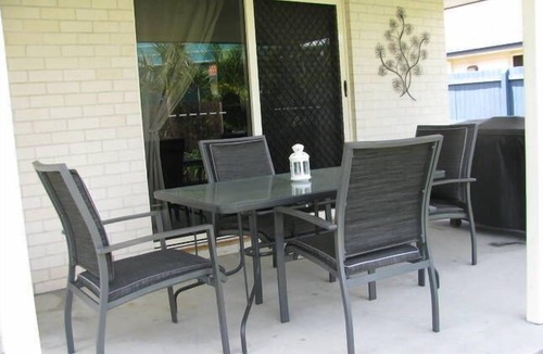 Urangan House | Bay Dream - Hervey Bay