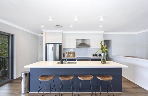 Tascott House | Bay Edge @ Tascott, TOP NOTCH