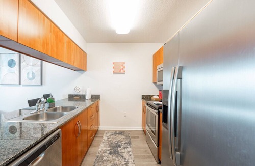 Brickell Apartment | Bay Front Highrise Oasis in Brickell