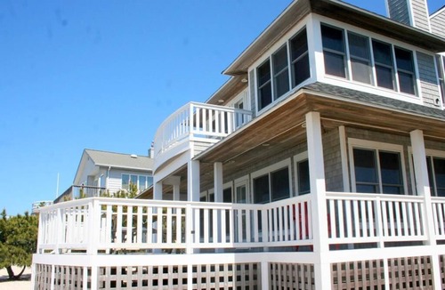 Loveladies House | Bay Front Home in Loveladies 44267