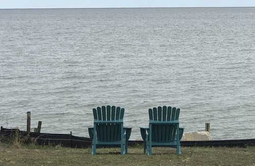 Reedville House | Bay Front Small Contemporary