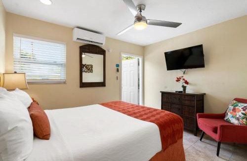 Rock Harbor Cabin | Bay Harbor Lodge