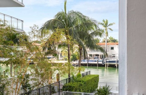Bay Harbor Islands Apartment | Bay Harbor Sunset Apt 2B