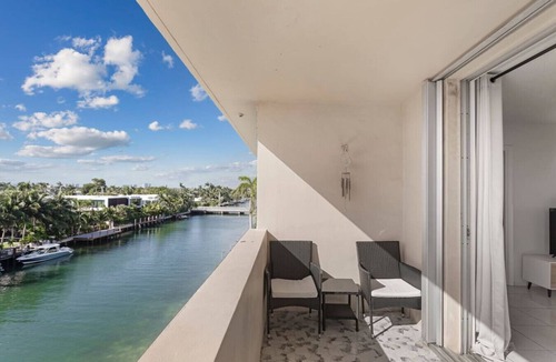 Bay Harbor Islands Apartment | Bay Harbor Sunset Apt 5C