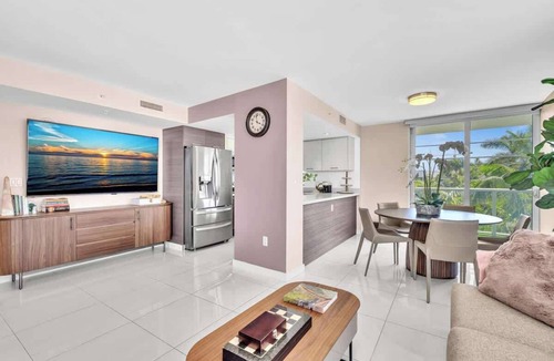 Bay Harbor Islands Apartment | Bay Harbor Waterfront 2BR Condo, Rooftop Pool