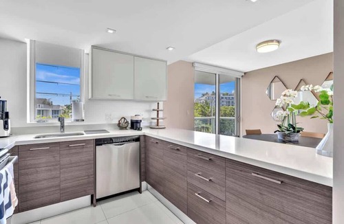 Bay Harbor Islands Apartment | Bay Harbor Waterfront 2BR Condo, Rooftop Pool