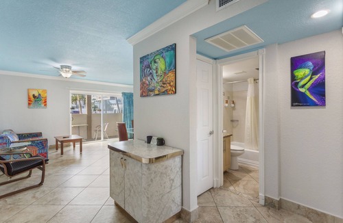 Belle Vista Hotel | Bay Palms Waterfront Resort - Hotel and Marina