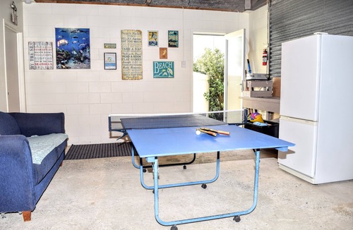 Russell House | Bay Retreat - Absolute Beachfront Holiday Home