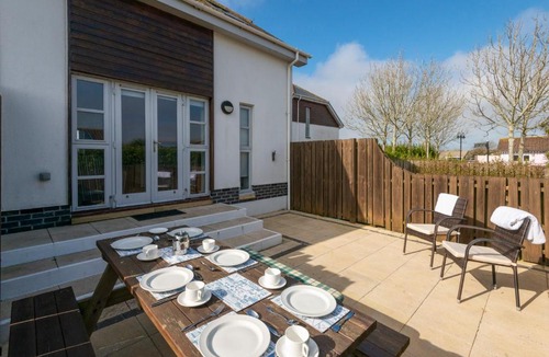 Padstow House | Bay Retreat Villas