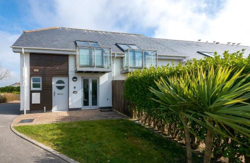 Padstow House | Bay Retreat Villas