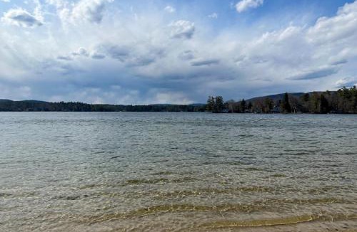 Moultonborough Apartment | Bay Road Beach Day