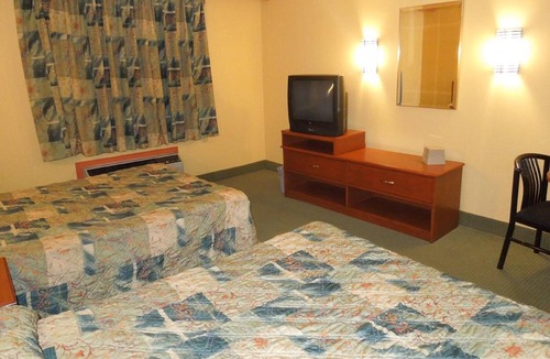 Bay Shore Hotel | Bay Shore Inn