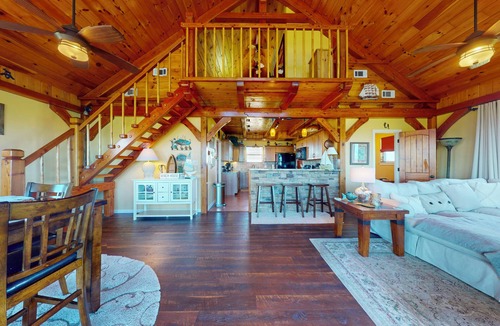Gilchrist House | Bay Side Birdhouse