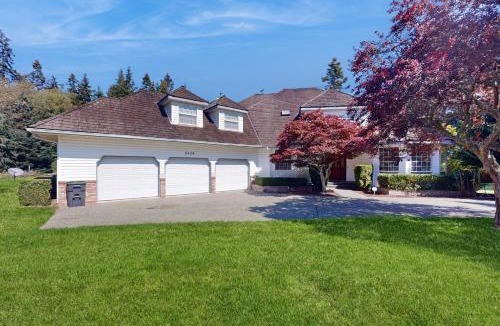 Oak Harbor House | Bay to Baker