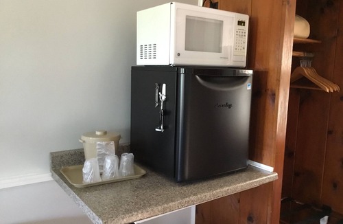 Laconia Hotel | Bay Top Motel