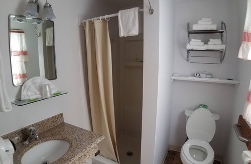 Laconia Hotel | Bay Top Motel