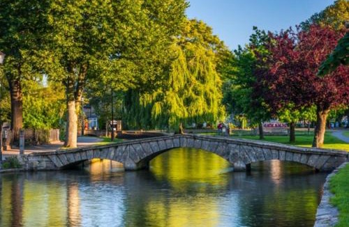 Shipton under Wychwood House | Bay Tree Cottage