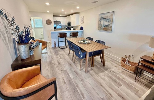 Innerarity Townhomes House | Bay View 108: Great Views, Pool & More!